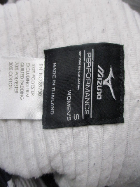 Load image into Gallery viewer, Used Mizuno Elastic Bottom Softball Pants Adult Size Small
