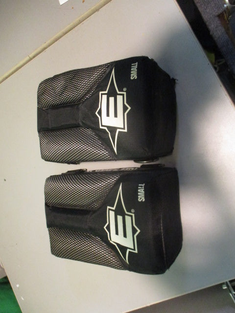 Used Easton Knee Saver II -Small