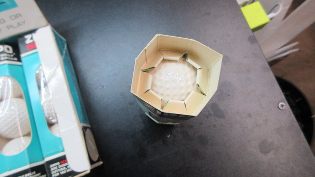 Load image into Gallery viewer, Vintage Zippo SDX 1 Dozen Golf Balls
