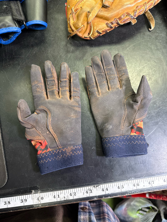 Used Under Armour Youth Batting Gloves Size Youth Small