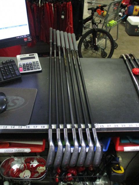 Load image into Gallery viewer, Used Adams Golf IDEA A1 Hybrid 7pc Right Hand Iron Set 4-9i,Pw
