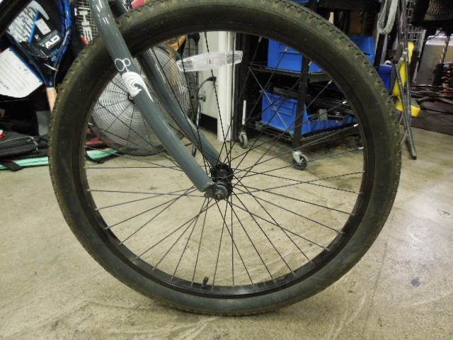 Load image into Gallery viewer, Used Ocean Pacific Roller Black Cruiser Bike 26"
