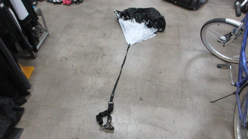Used SKLZ Speed Chute