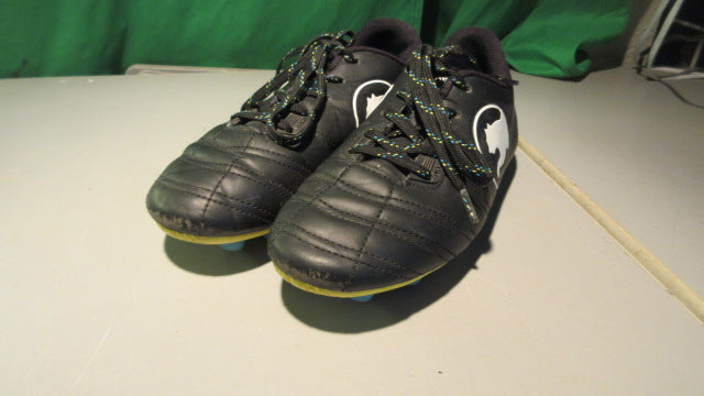 Load image into Gallery viewer, Used Puma Youth Procat Speed Force FG 4Y Soccer Cleats
