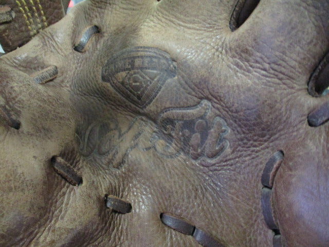 Load image into Gallery viewer, Used Wilson A800 11.75" Baseball Glove
