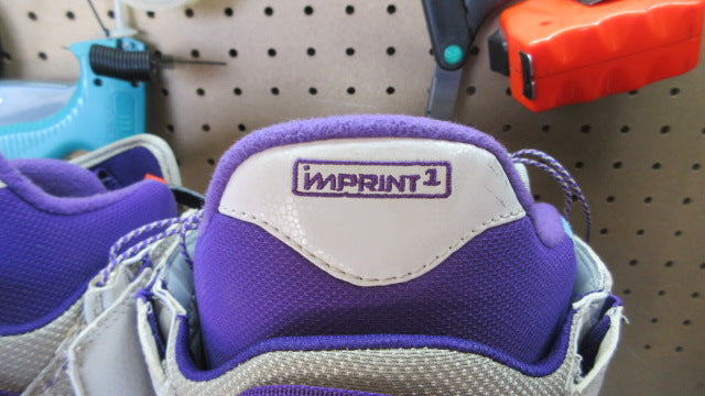 Load image into Gallery viewer, Used Burton Mint Imprint 1 Snowboard Boots - Size 8.5
