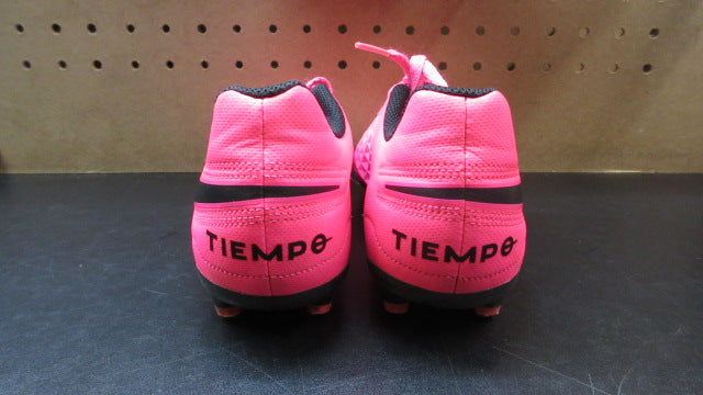 Load image into Gallery viewer, Used Nike Tiempo Soccer Cleats - Size Youth 2.5
