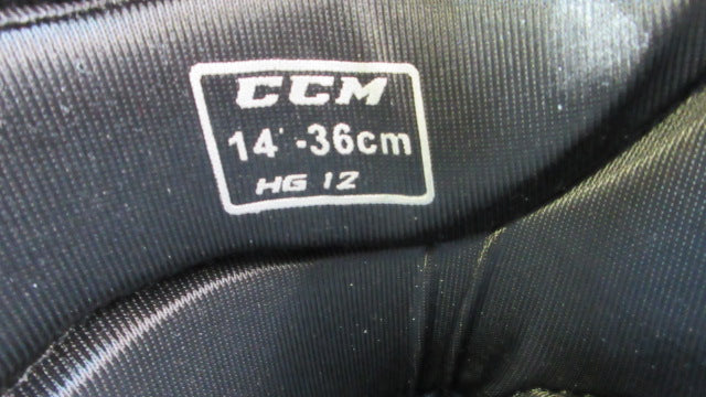 Load image into Gallery viewer, Used CCM Pro Hockey Gloves - 14&quot; - 36cm
