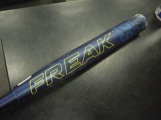Load image into Gallery viewer, Used Miken Freak 23KP Maxload Slowpitch USA Softball Bat 34 in 26 oz -8
