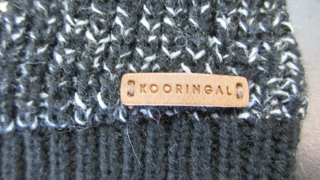 Load image into Gallery viewer, Used Kooringal Winter Hat - One Size
