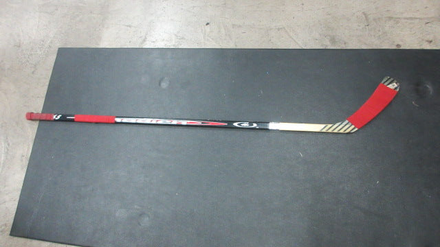 Load image into Gallery viewer, Used CCM Canadien Senior Hockey Stick - RHT -  Black
