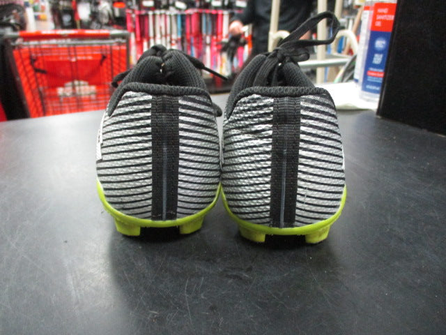 Load image into Gallery viewer, Used Lotto Roma 700 Youth 2Y Outdoor Cleats
