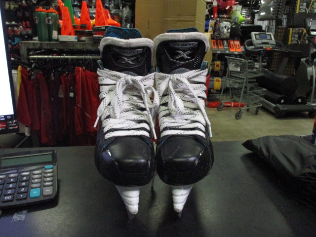 Load image into Gallery viewer, Used Bauer X Hockey Skates Size 8
