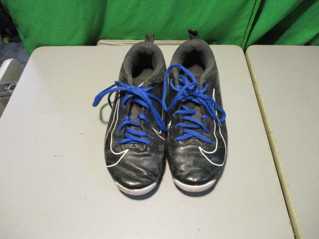 Load image into Gallery viewer, Used Nike Vapor Size 5.5 Youth Cleats
