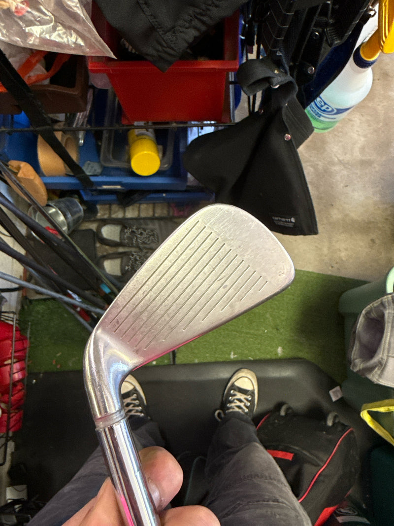 Load image into Gallery viewer, Vintage Wilson Staff Fat Shaft Right Hand 4 Iron
