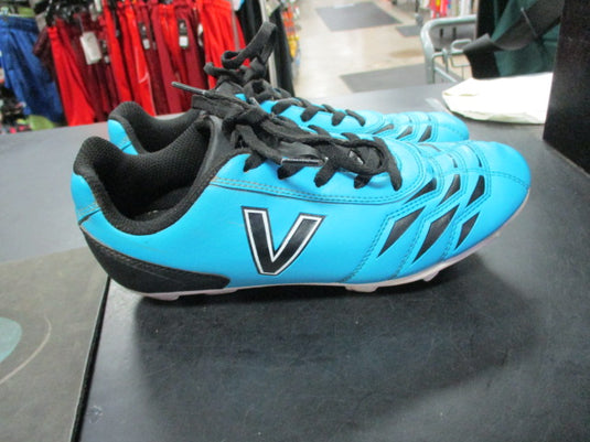 Used Victor Sierra Size 4.5 Soccer Cleats