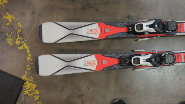 Load image into Gallery viewer, Used Salomon X-Drive Downhill Skis w/ Salomon Bindings Size 161cm
