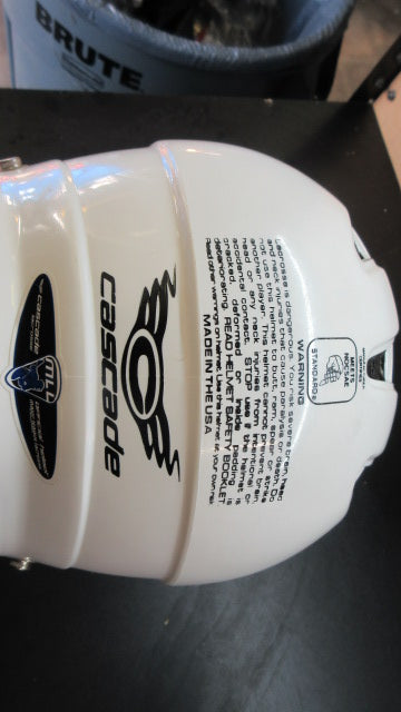 Load image into Gallery viewer, Used Cascade C PRO Lacrosse Helmet - Size S/M

