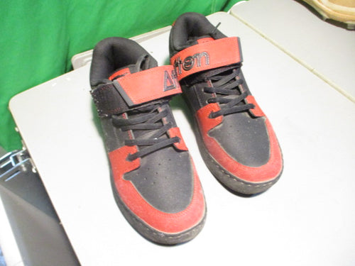 Used Afton Mountain Bike Shoes Size 8