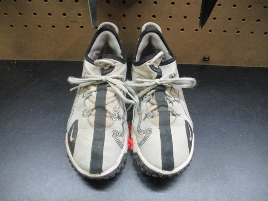 Used Nike Future Field Boys' Turf Shoes - Size Youth 2.5