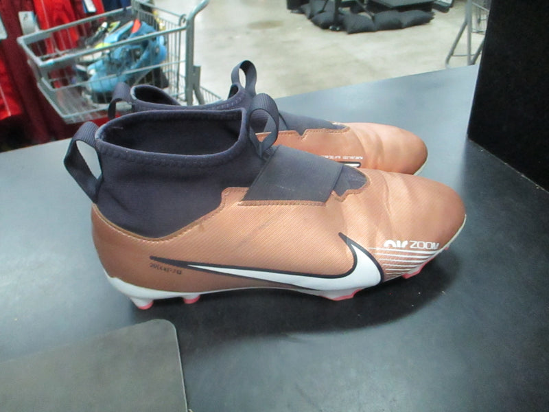Load image into Gallery viewer, Used Nike Mercurial Air Zoom Youth 6 Soccer Cleats
