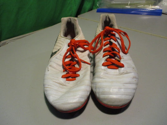 Used Nike Tiempo Size Youth 4.5 Soccer Cleats