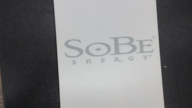 Load image into Gallery viewer, Used Sobe Energy 155cm Snowboard w/ Cover
