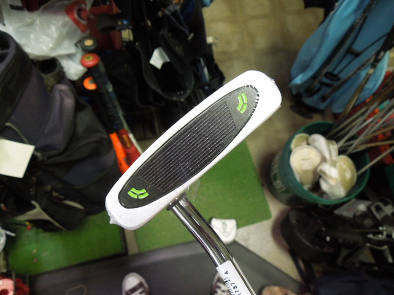 Load image into Gallery viewer, Like New Pinemeadow Golf PGX Right Hand Mallet Putter
