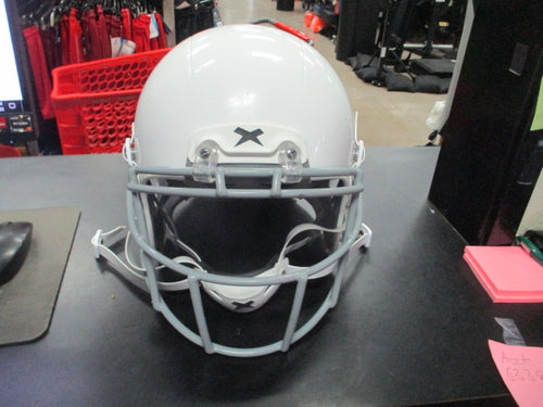 Used Xenith X2E+ Youth Large White Football Helmet 2023 (Jaw Pads Not Incl)