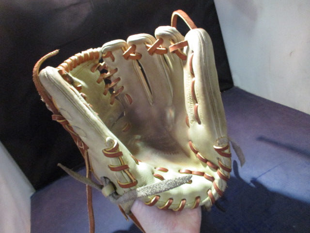 Load image into Gallery viewer, Used Mizuno Pro Limited Edition CMP 41 Glove
