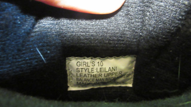 Load image into Gallery viewer, Used Sporto Leilani Winter Boots Youth Size 10 - Pink/ Black
