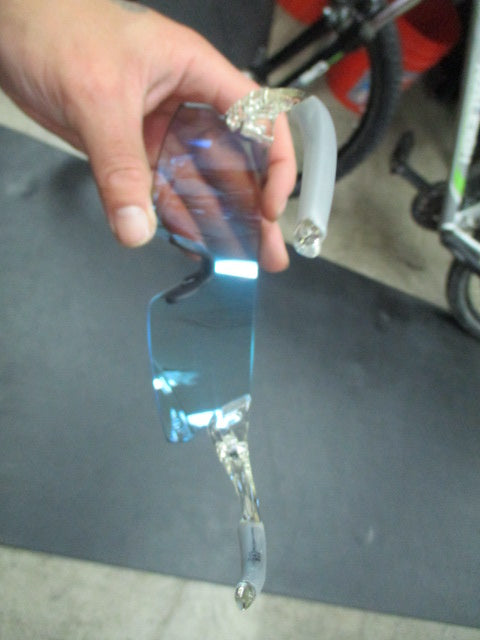 Load image into Gallery viewer, Used Tifosi Rail Sunglasses
