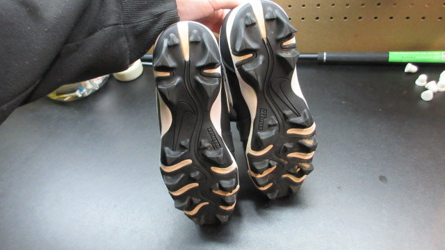 Load image into Gallery viewer, Used Nike Air Jordan Low Football Cleats - Size Youth 4.5
