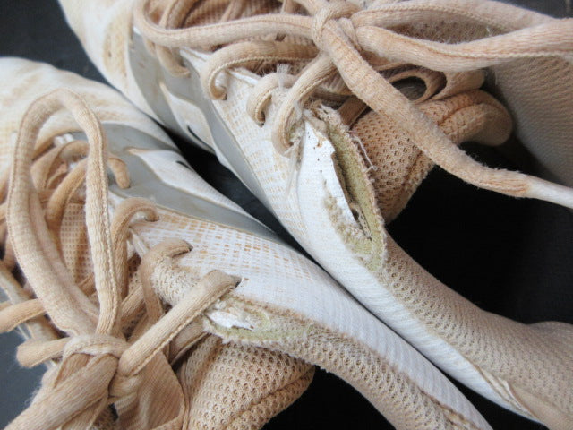Load image into Gallery viewer, Used Nike Alpha Menace 4 Shark Football Cleats - Size 7.5
