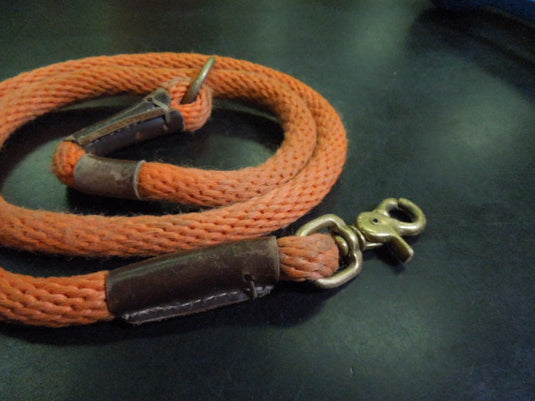 Used Mendota Pet Slip Leash 40" in Orange