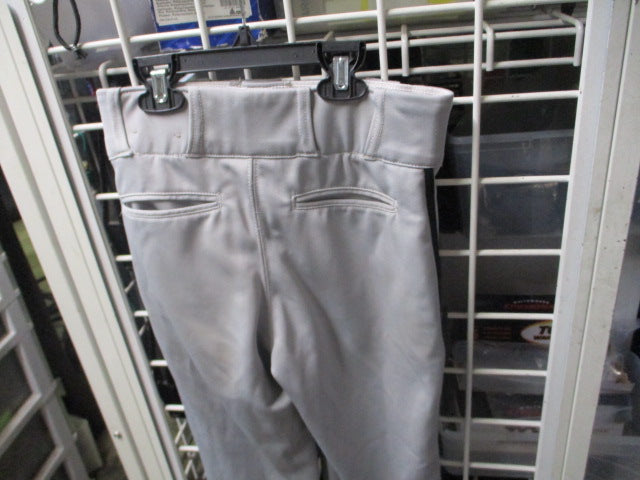 Load image into Gallery viewer, Used Under Armour Open Bottom Baseball Pants Size Youth Medium
