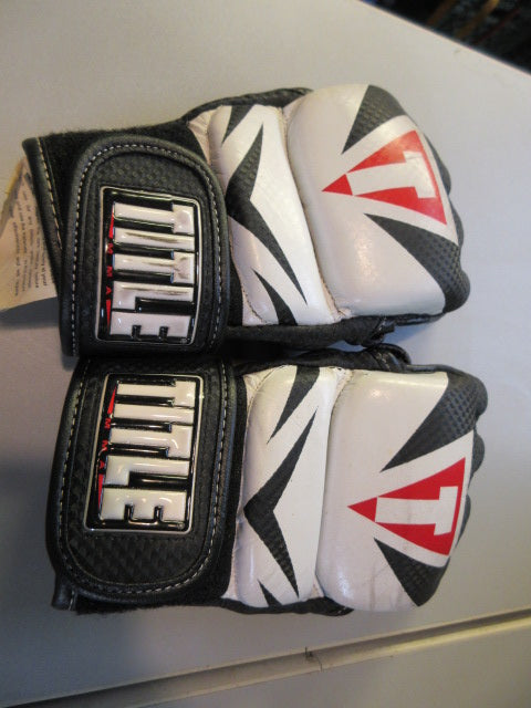 Used Title MMA Gloves Size Large