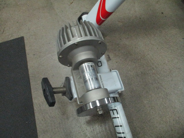 Load image into Gallery viewer, Used Travel Trac Comp Fluid Bike Trainer
