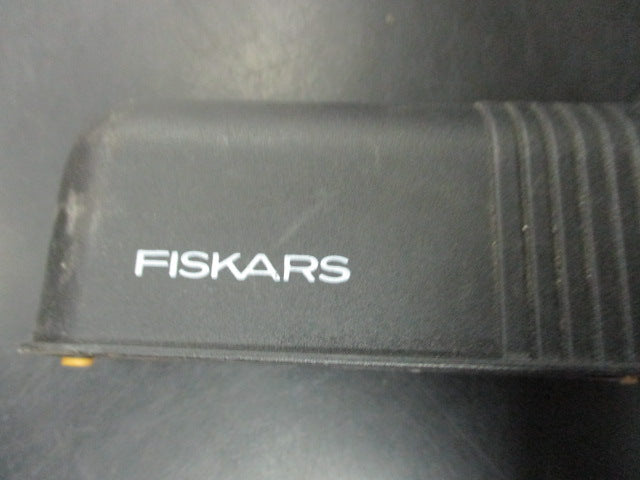 Load image into Gallery viewer, Used Fiskars AXE Sharpener
