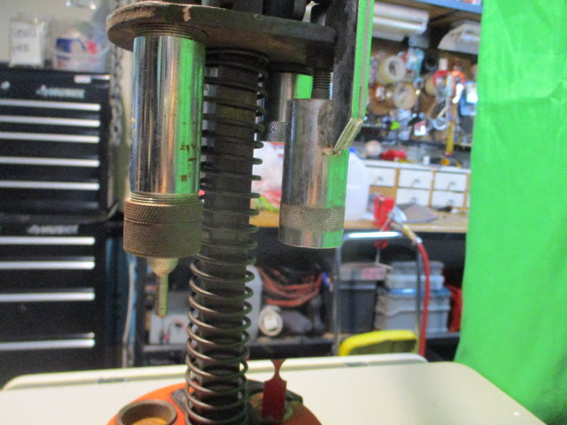 Load image into Gallery viewer, Used Vintage Shotshell Reloading Press
