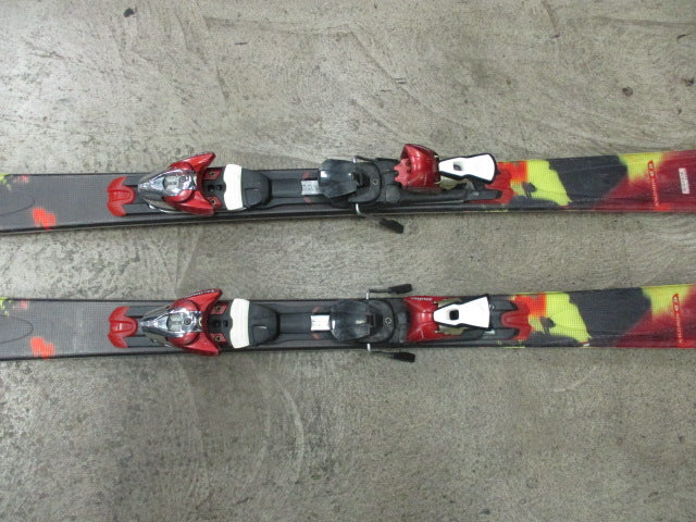 Load image into Gallery viewer, Used Salomon SIAM M 70 161cm Downhill Skis w/ Salomon Licht Bindings
