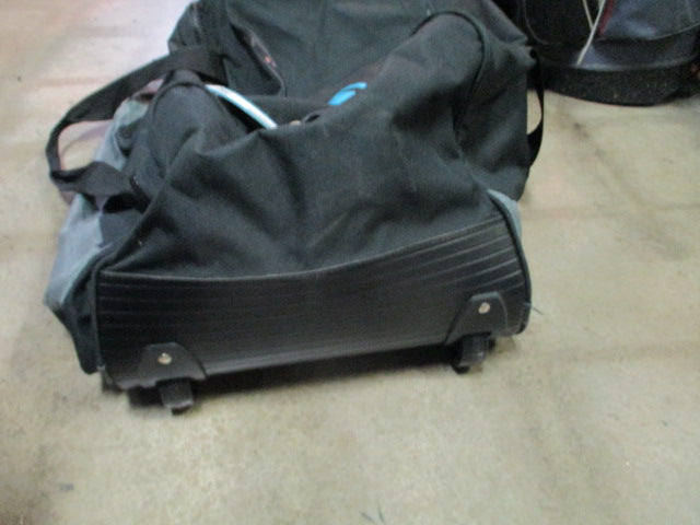 Load image into Gallery viewer, Ocean Pro Wheeled Courier Bag
