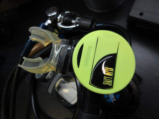 Used Scubapro 6200 B Dual Stage Regulator With Computer