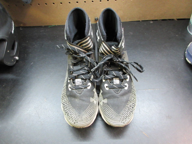 Load image into Gallery viewer, Used Under Armour Highlight Franchise Football Cleats - Size Youth 2.5
