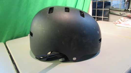 Used Bell Matte Black Medium Bicycle Helmet