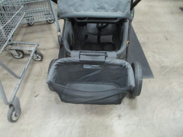 Load image into Gallery viewer, Used Evenflo Pivot Xplore All-Terrain Stroller Wagon
