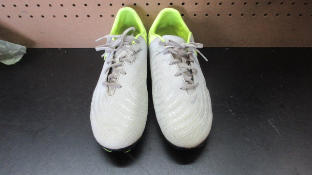 Load image into Gallery viewer, Used Nike Men's Phantom GX II Academy Soccer Cleats - Size 11
