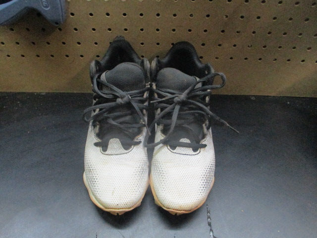 Load image into Gallery viewer, Used Under Armour Spotlight Football Cleats - Size Youth 4

