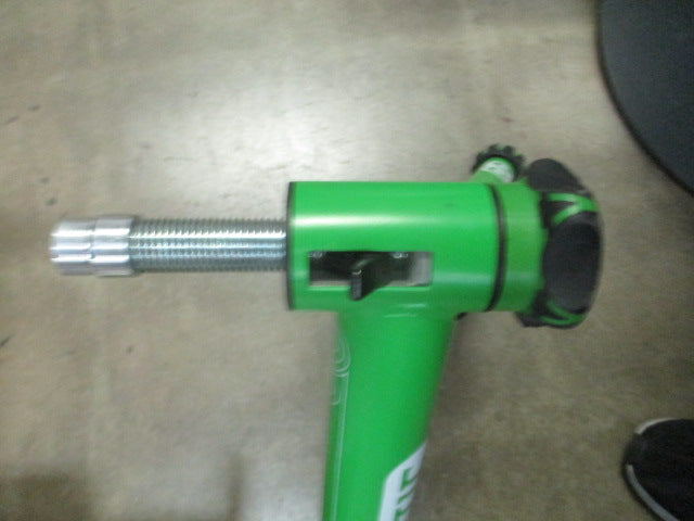 Load image into Gallery viewer, Used Kinetic Green Bicyle Trainer
