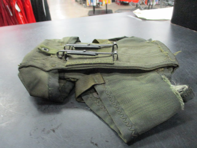 Load image into Gallery viewer, Used US Army 20RD Magzine Ammo Nylon Belt Pouch
